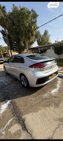 יונדאי איוניק