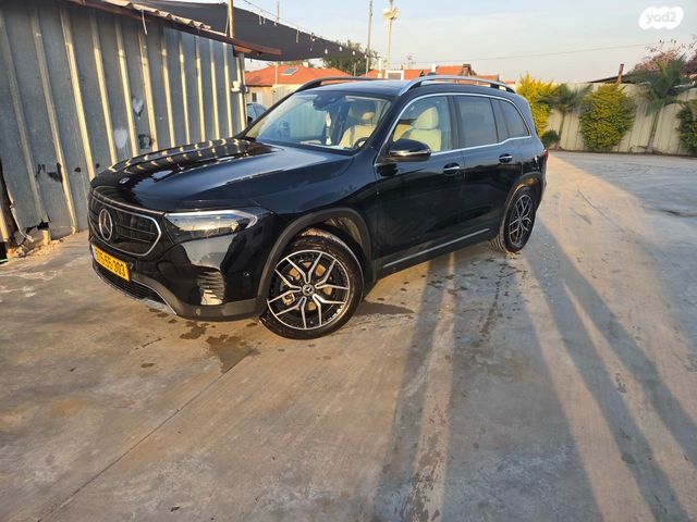 מרצדס-בנץ EQB