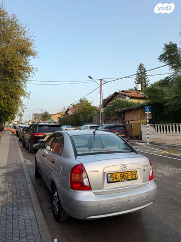 יונדאי אקסנט i25