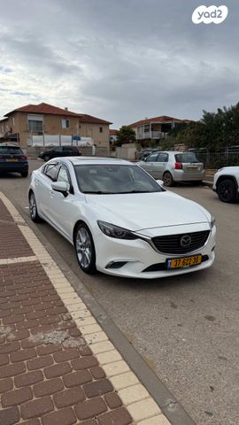 מודעת רכב מאזדה 6