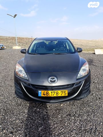 מאזדה 3