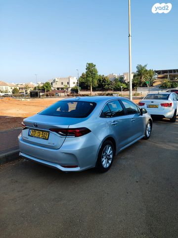 טויוטה קורולה