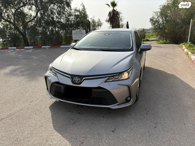 טויוטה קורולה