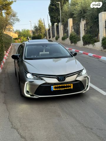 טויוטה קורולה