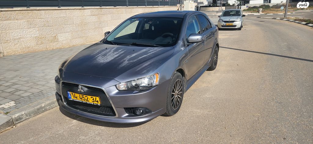 מיצובישי לנסר