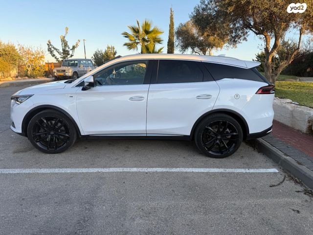 בי.ווי.די טאנג