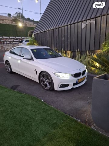 מודעת רכב ב מ וו סדרה 4