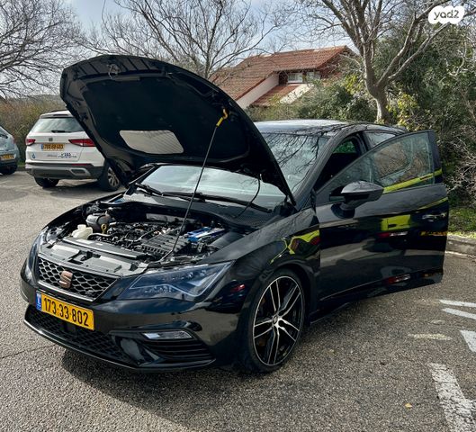 מודעת רכב סיאט לאון