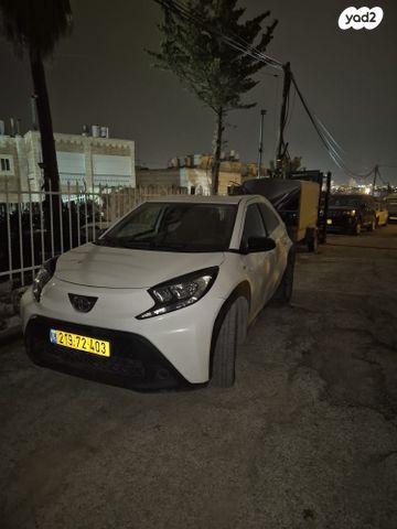 טויוטה אייגו X