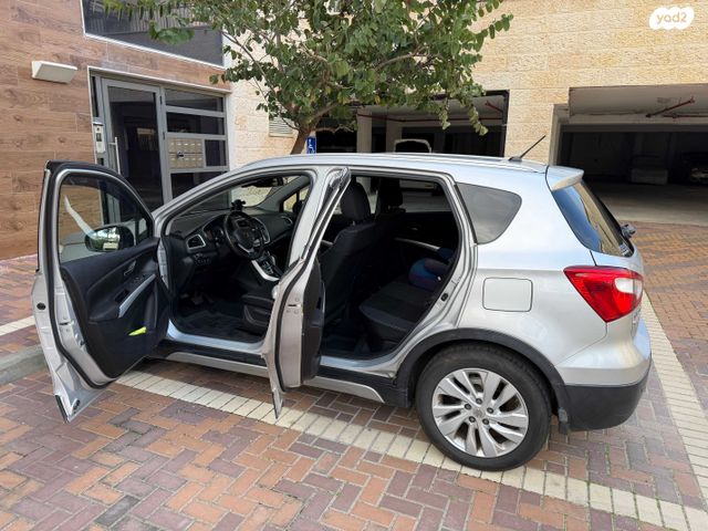 סוזוקי קרוסאובר