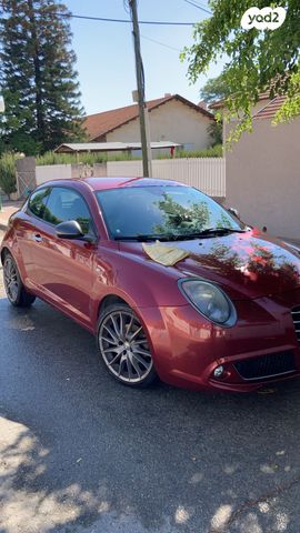 מודעת רכב אלפא רומיאו מיטו