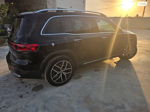 מרצדס-בנץ EQB