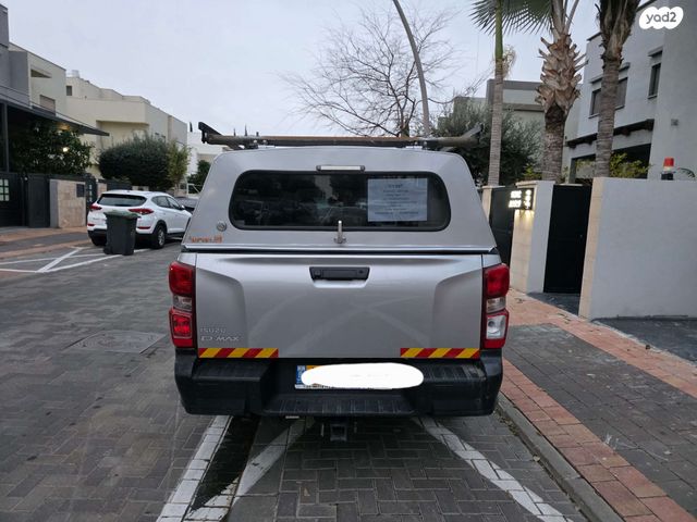 מודעת רכב איסוזו די-מקס