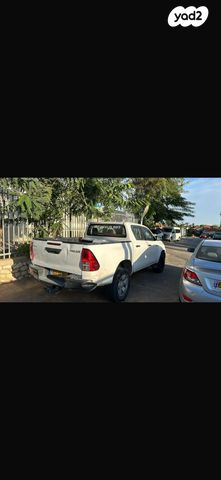 מודעת רכב טויוטה היילקס