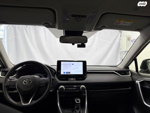טויוטה RAV4