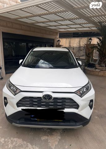 מודעת רכב טויוטה RAV4