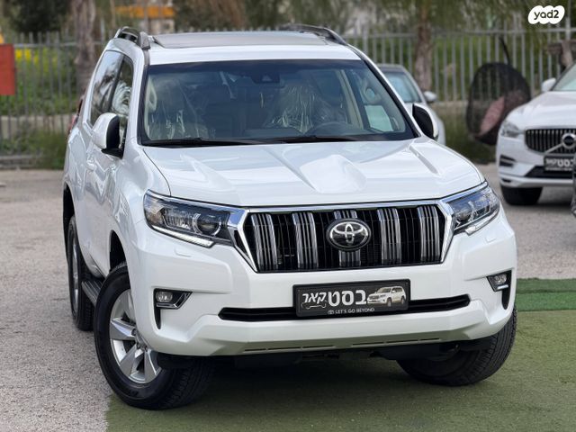 טויוטה לנד קרוזר