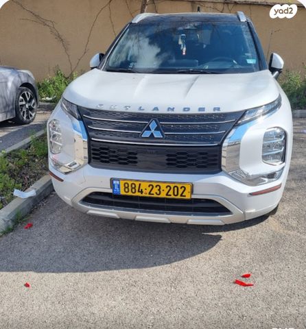 מיצובישי אאוטלנדר