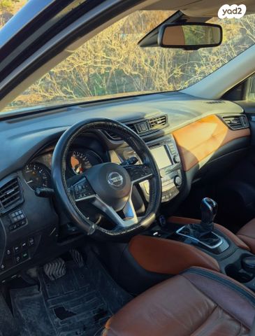 ניסאן אקס טרייל