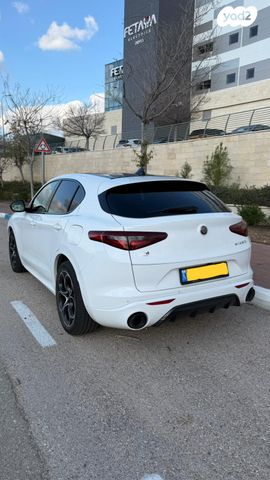 אלפא רומיאו סטלביו