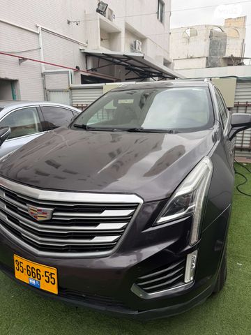 קאדילק XT5