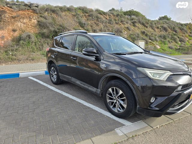 טויוטה RAV4