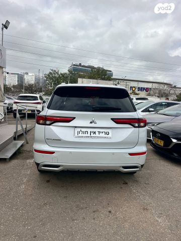 מודעת רכב מיצובישי אאוטלנדר 1