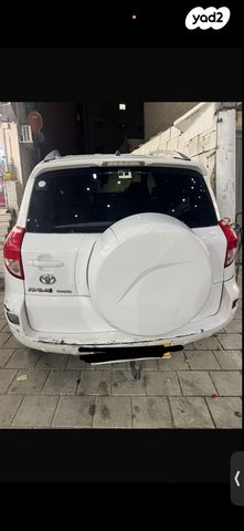 מודעת רכב טויוטה RAV4