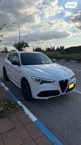 מודעת רכב אלפא רומיאו סטלביו