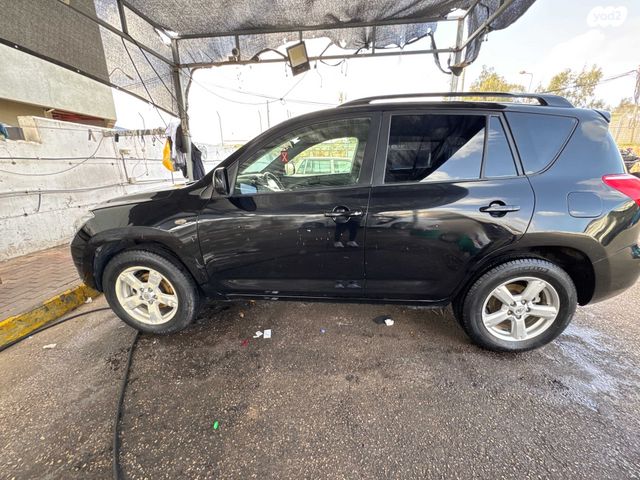 מודעת רכב טויוטה RAV4