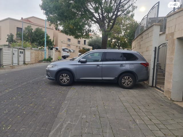 מיצובישי אאוטלנדר