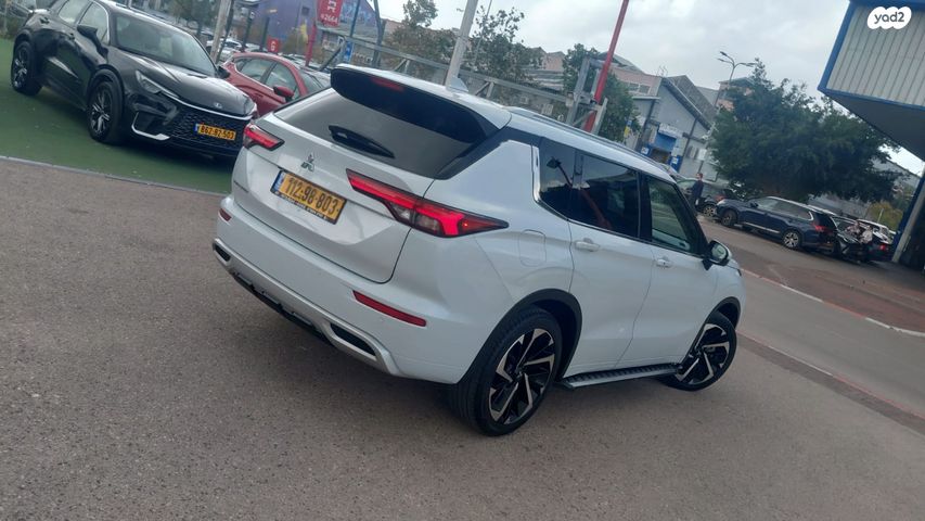 מיצובישי אאוטלנדר