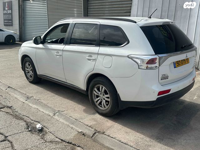 מיצובישי אאוטלנדר