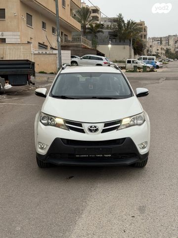 טויוטה RAV4