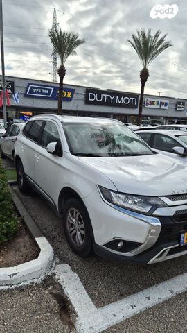 מיצובישי אאוטלנדר