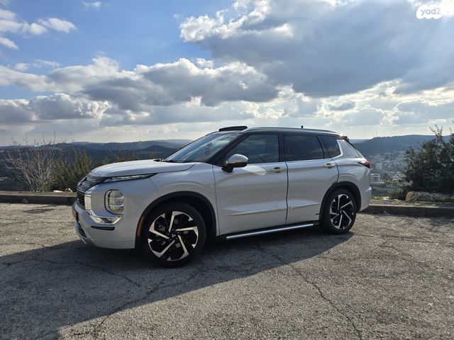 מיצובישי אאוטלנדר