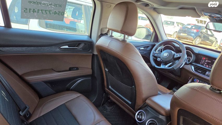 מודעת רכב אלפא רומיאו סטלביו