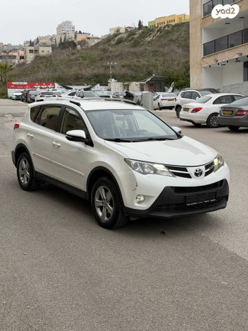 טויוטה RAV4