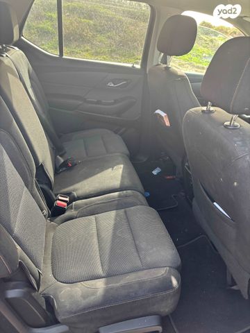 שברולט טראוורס