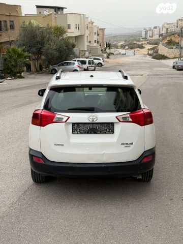 טויוטה RAV4