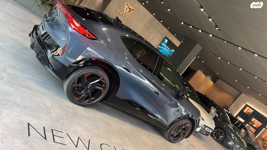 קופרה טווסקאן