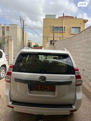 טויוטה לנד קרוזר