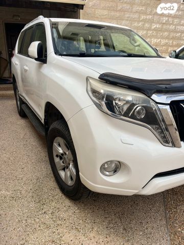 טויוטה לנד קרוזר