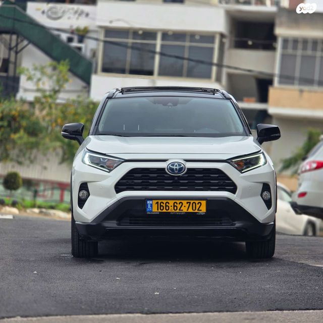 מודעת רכב טויוטה RAV4