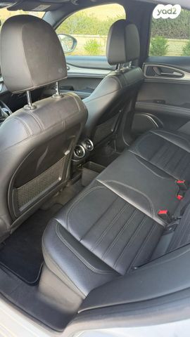 אלפא רומיאו סטלביו