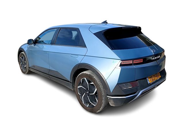 יונדאי איוניק 5