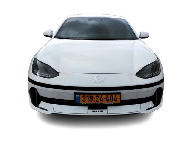 יונדאי איוניק 6