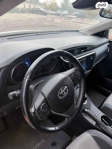 טויוטה אוריס