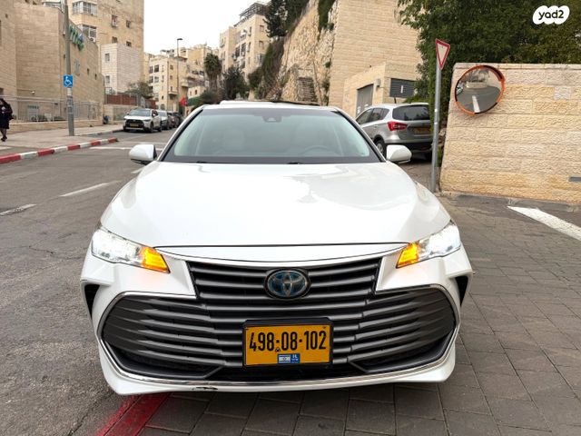 טויוטה אוולון