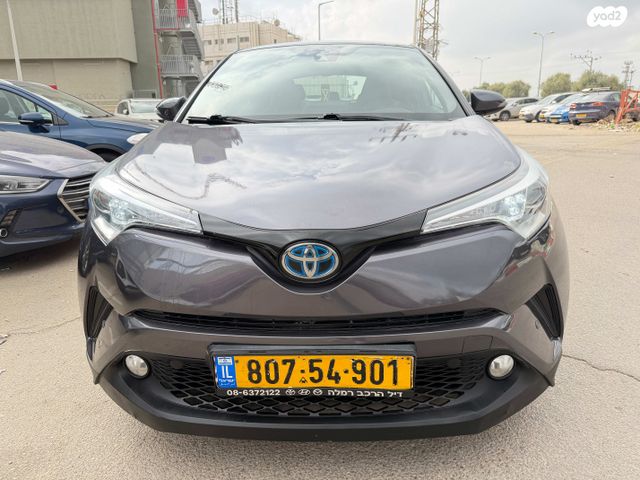 טויוטה C-HR